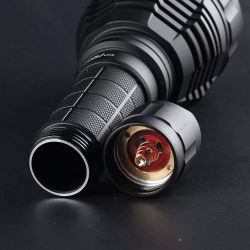 Convoy L21A zseblámpa SFT90 leddel 5000 lumen fényerővel és kb 1100 m hatótávval - csomagolássérült