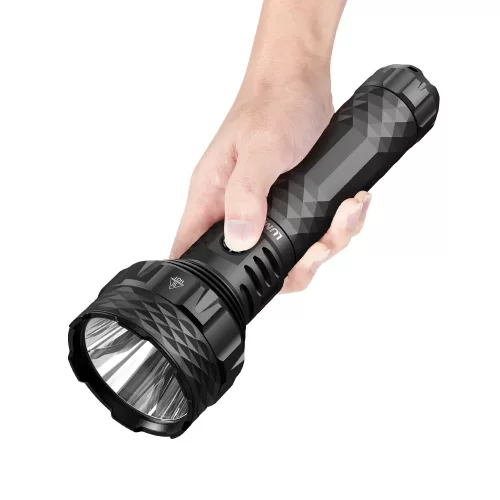 Lumintop PK90 фенерче със светлинен поток 5600 лумена и обхват 1500 м