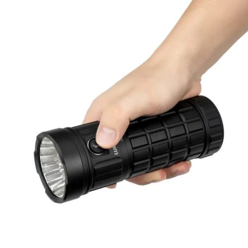 Lumintop GT18 keresőlámpa 7000 lumennel és 32.000 mAh akkukapacitással